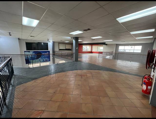 2,618M² WAREHOUSE FOR SALE IN STRIJDOMPARK